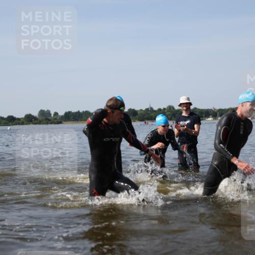 22.06.2025 - Viking Triathlon Michael Strokosch http://msf.ph/oto/8061452 22.06.2025 10:25:45 Schwimmen 2, 10, 420, 455, 485, 544, 557 meine-sportfotos.de