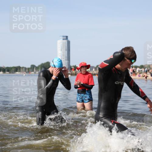 22.06.2025 - Viking Triathlon Michael Strokosch http://msf.ph/oto/8061478 22.06.2025 10:25:47 Schwimmen 2, 10, 49, 420, 455, 485, 544, 557 meine-sportfotos.de