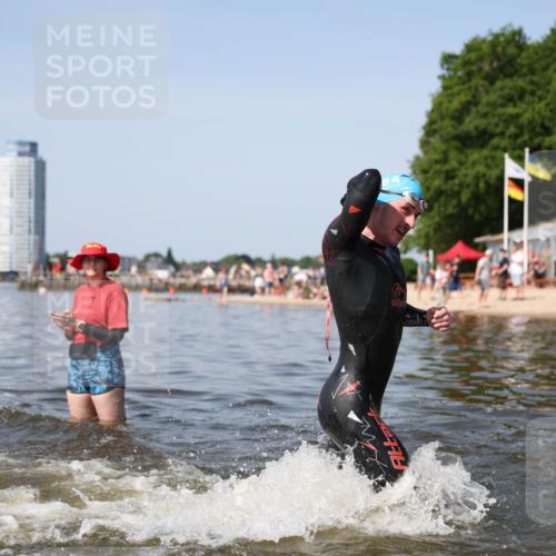 22.06.2025 - Viking Triathlon Michael Strokosch http://msf.ph/oto/8061522 22.06.2025 10:25:50 Schwimmen 10, 49, 420, 455, 485, 544, 557, 642 meine-sportfotos.de