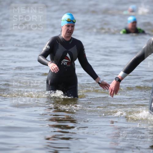 22.06.2025 - Viking Triathlon H.Heesch http://msf.ph/oto/8061535 22.06.2025 10:41:36 Schwimmen 54, 58, 142, 194, 220, 221, 505, 625, 629 meine-sportfotos.de