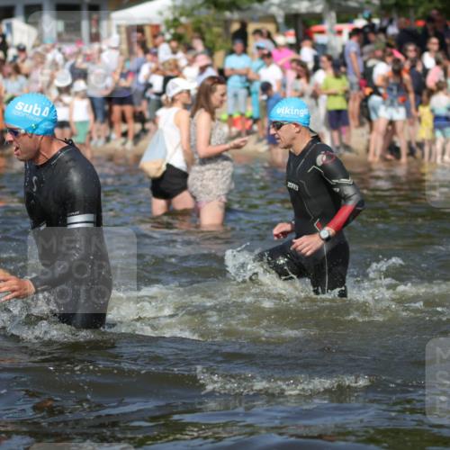 22.06.2025 - Viking Triathlon H.Heesch http://msf.ph/oto/8061536 22.06.2025 10:04:09 Schwimmen 156, 199, 240, 313, 315, 351, 370, 448, 474, 529, 614, 657 meine-sportfotos.de
