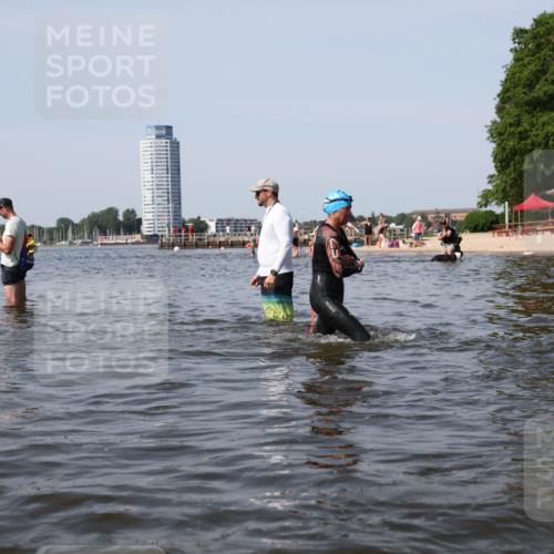 22.06.2025 - Viking Triathlon Michael Strokosch http://msf.ph/oto/8061547 22.06.2025 10:46:28 Schwimmen 60, 143, 213, 225, 333, 406, 479 meine-sportfotos.de