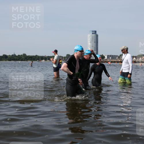22.06.2025 - Viking Triathlon Michael Strokosch http://msf.ph/oto/8061579 22.06.2025 10:46:35 Schwimmen 60, 143, 206, 333, 479 meine-sportfotos.de
