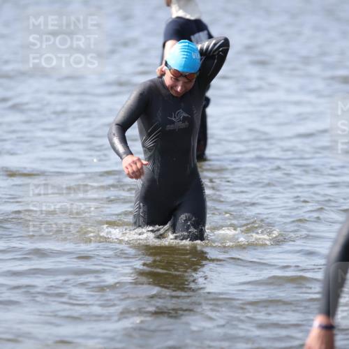 22.06.2025 - Viking Triathlon H.Heesch http://msf.ph/oto/8061586 22.06.2025 10:41:46 Schwimmen 58, 142, 194, 199, 220, 221, 625, 629 meine-sportfotos.de