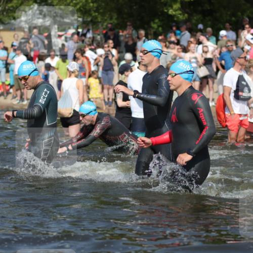 22.06.2025 - Viking Triathlon H.Heesch http://msf.ph/oto/8061598 22.06.2025 10:04:14 Schwimmen 141, 142, 156, 185, 199, 276, 351, 474, 493, 529 meine-sportfotos.de