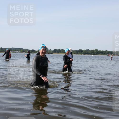 22.06.2025 - Viking Triathlon Michael Strokosch http://msf.ph/oto/8061613 22.06.2025 10:46:39 Schwimmen 60, 143, 206, 333, 479, 498, 515 meine-sportfotos.de
