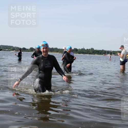 22.06.2025 - Viking Triathlon Michael Strokosch http://msf.ph/oto/8061622 22.06.2025 10:46:40 Schwimmen 60, 143, 206, 333, 479, 498, 515 meine-sportfotos.de