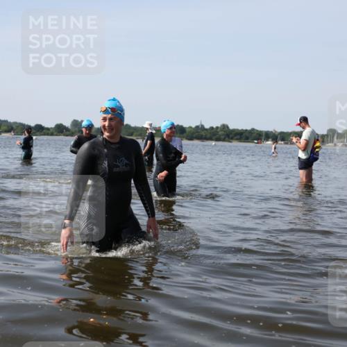 22.06.2025 - Viking Triathlon Michael Strokosch http://msf.ph/oto/8061625 22.06.2025 10:46:40 Schwimmen 60, 143, 206, 333, 479, 498, 515 meine-sportfotos.de