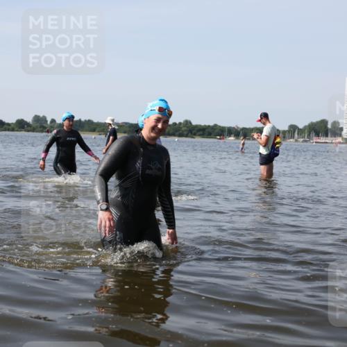 22.06.2025 - Viking Triathlon Michael Strokosch http://msf.ph/oto/8061633 22.06.2025 10:46:40 Schwimmen 60, 143, 206, 333, 479, 498, 515 meine-sportfotos.de