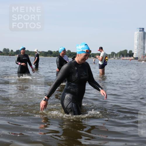 22.06.2025 - Viking Triathlon Michael Strokosch http://msf.ph/oto/8061641 22.06.2025 10:46:41 Schwimmen 60, 143, 206, 333, 479, 498, 515 meine-sportfotos.de