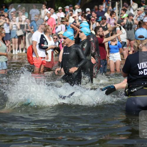 22.06.2025 - Viking Triathlon H.Heesch http://msf.ph/oto/8061642 22.06.2025 10:04:18 Schwimmen 115, 141, 142, 156, 185, 195, 199, 253, 276, 351, 377, 408, 474, 493, 529 meine-sportfotos.de