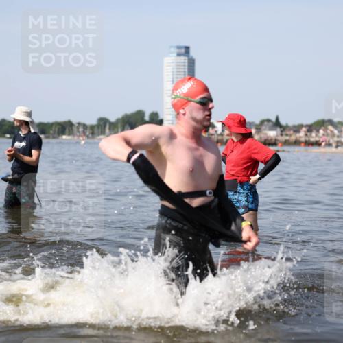 22.06.2025 - Viking Triathlon Michael Strokosch http://msf.ph/oto/8061662 22.06.2025 10:26:10 Schwimmen 9, 526, 617, 642 meine-sportfotos.de