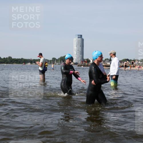 22.06.2025 - Viking Triathlon Michael Strokosch http://msf.ph/oto/8061677 22.06.2025 10:46:45 Schwimmen 143, 206, 333, 479, 498, 515 meine-sportfotos.de