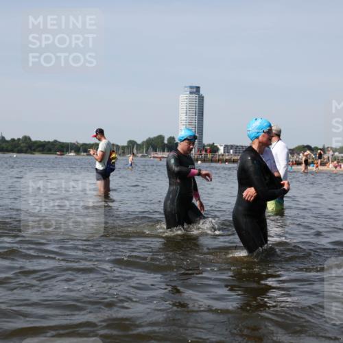 22.06.2025 - Viking Triathlon Michael Strokosch http://msf.ph/oto/8061681 22.06.2025 10:46:45 Schwimmen 143, 206, 333, 479, 498, 515 meine-sportfotos.de