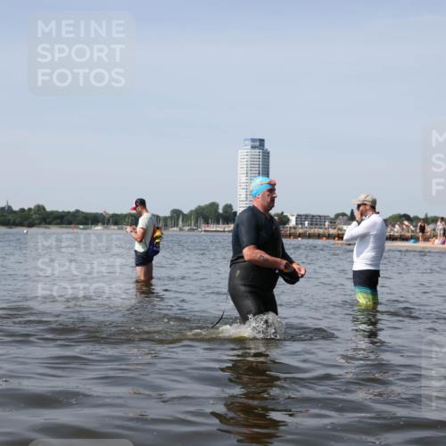 22.06.2025 - Viking Triathlon Michael Strokosch http://msf.ph/oto/8061698 22.06.2025 10:46:56 Schwimmen 36, 378, 498, 515 meine-sportfotos.de