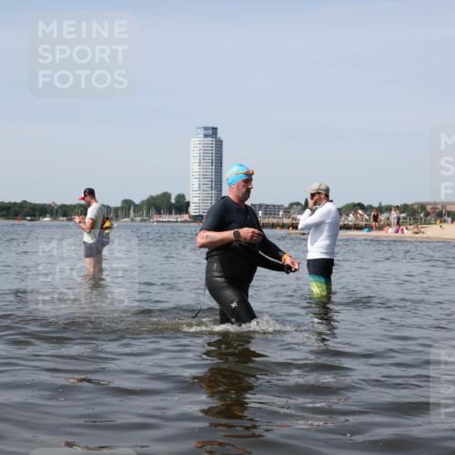 22.06.2025 - Viking Triathlon Michael Strokosch http://msf.ph/oto/8061704 22.06.2025 10:46:56 Schwimmen 36, 378, 498, 515 meine-sportfotos.de