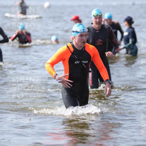 22.06.2025 - Viking Triathlon H.Heesch http://msf.ph/oto/8061742 22.06.2025 10:42:25 Schwimmen 16, 55, 65, 171, 192, 281, 290, 318, 326, 427, 460, 465 meine-sportfotos.de