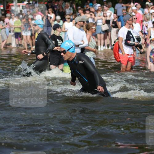 22.06.2025 - Viking Triathlon H.Heesch http://msf.ph/oto/8061763 22.06.2025 10:04:28 Schwimmen 115, 146, 195, 209, 238, 239, 253, 335, 375, 377, 408, 419, 447, 457, 506, 629, 662 meine-sportfotos.de