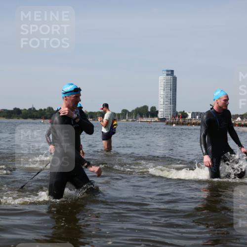 22.06.2025 - Viking Triathlon Michael Strokosch http://msf.ph/oto/8061791 22.06.2025 10:47:18 Schwimmen 51, 74, 76, 267, 421, 547 meine-sportfotos.de