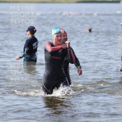 22.06.2025 - Viking Triathlon H.Heesch http://msf.ph/oto/8061794 22.06.2025 10:42:41 Schwimmen 55, 171, 240, 282, 369, 427, 441, 624 meine-sportfotos.de