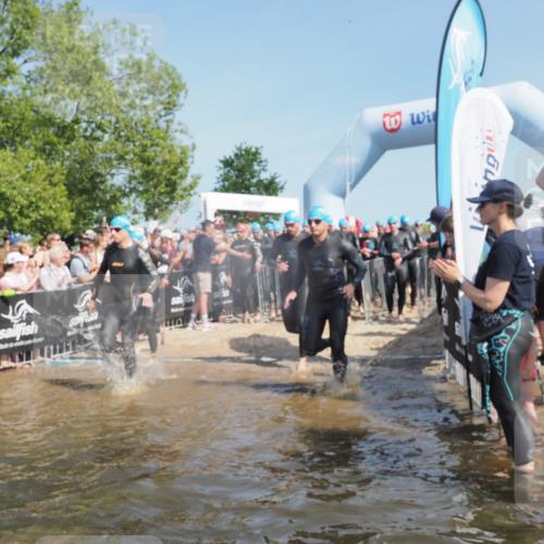 22.06.2025 - Viking Triathlon KatJ http://msf.ph/oto/8061820 22.06.2025 10:01:13 Schwimmen 53, 131, 147, 173, 214, 294, 330, 341, 443, 444, 488 meine-sportfotos.de