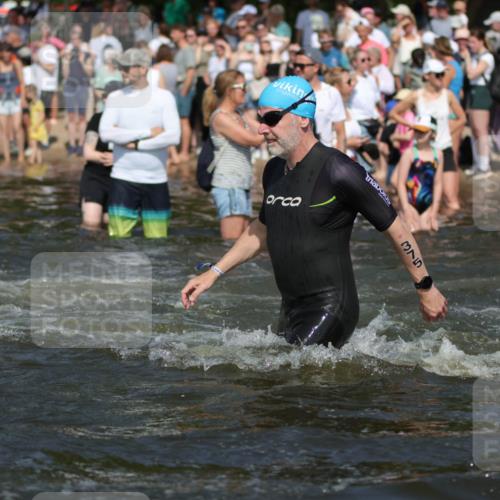 22.06.2025 - Viking Triathlon H.Heesch http://msf.ph/oto/8061831 22.06.2025 10:04:33 Schwimmen 146, 209, 238, 239, 327, 335, 375, 419, 447, 457, 482, 506, 514, 629, 662 meine-sportfotos.de