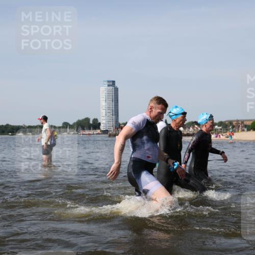 22.06.2025 - Viking Triathlon Michael Strokosch http://msf.ph/oto/8061843 22.06.2025 10:47:21 Schwimmen 51, 74, 76, 267, 421, 547 meine-sportfotos.de
