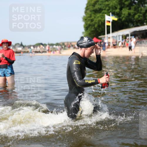 22.06.2025 - Viking Triathlon Michael Strokosch http://msf.ph/oto/8061853 22.06.2025 10:26:59 Schwimmen 52, 81, 145, 288, 623, 661 meine-sportfotos.de