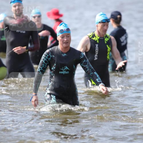22.06.2025 - Viking Triathlon H.Heesch http://msf.ph/oto/8061855 22.06.2025 10:42:54 Schwimmen 66, 128, 133, 186, 240, 282, 309, 358, 369, 441, 450, 489, 624 meine-sportfotos.de