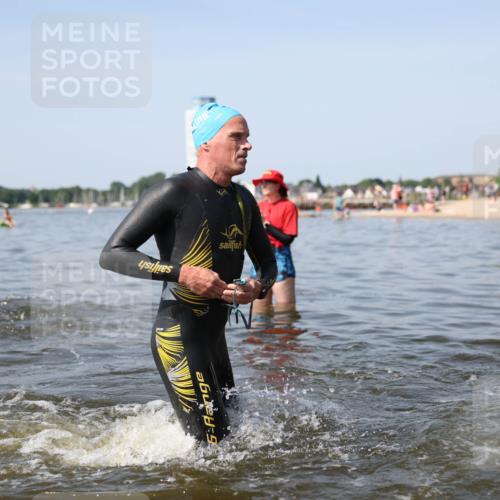22.06.2025 - Viking Triathlon Michael Strokosch http://msf.ph/oto/8061868 22.06.2025 10:27:00 Schwimmen 52, 81, 145, 288, 623, 661 meine-sportfotos.de