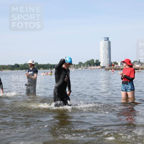 22.06.2025 - Viking Triathlon Michael Strokosch http://msf.ph/oto/8061873 22.06.2025 10:27:02 Schwimmen 52, 81, 145, 288, 623, 661 meine-sportfotos.de