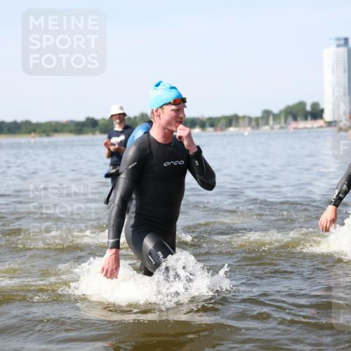 22.06.2025 - Viking Triathlon Michael Strokosch http://msf.ph/oto/8061909 22.06.2025 10:27:05 Schwimmen 52, 81, 145, 288, 623, 661 meine-sportfotos.de