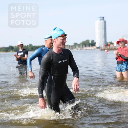 22.06.2025 - Viking Triathlon Michael Strokosch http://msf.ph/oto/8061915 22.06.2025 10:27:06 Schwimmen 52, 81, 145, 288, 623, 661 meine-sportfotos.de