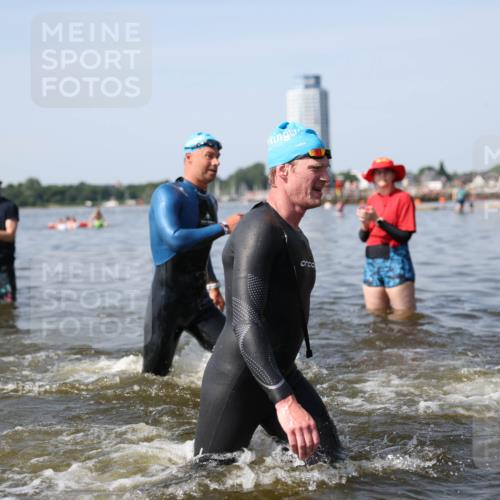 22.06.2025 - Viking Triathlon Michael Strokosch http://msf.ph/oto/8061922 22.06.2025 10:27:06 Schwimmen 52, 81, 145, 288, 623, 661 meine-sportfotos.de