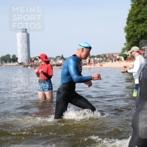 22.06.2025 - Viking Triathlon Michael Strokosch http://msf.ph/oto/8061932 22.06.2025 10:27:07 Schwimmen 52, 81, 145, 288, 623 meine-sportfotos.de