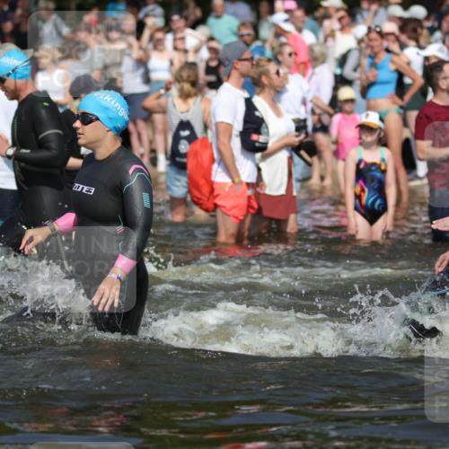 22.06.2025 - Viking Triathlon H.Heesch http://msf.ph/oto/8061934 22.06.2025 10:04:48 Schwimmen 29, 55, 70, 72, 85, 86, 245, 248, 281, 312, 316, 411, 428, 515, 550 meine-sportfotos.de