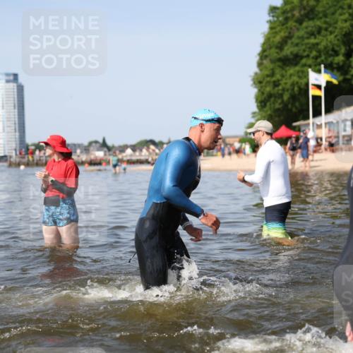22.06.2025 - Viking Triathlon Michael Strokosch http://msf.ph/oto/8061936 22.06.2025 10:27:08 Schwimmen 52, 81, 145, 288, 623 meine-sportfotos.de
