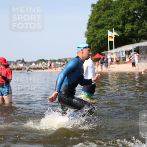 22.06.2025 - Viking Triathlon Michael Strokosch http://msf.ph/oto/8061940 22.06.2025 10:27:08 Schwimmen 52, 81, 145, 288, 623 meine-sportfotos.de