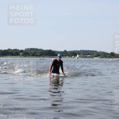 22.06.2025 - Viking Triathlon Michael Strokosch http://msf.ph/oto/8061948 22.06.2025 10:27:24 Schwimmen 272, 286, 611 meine-sportfotos.de