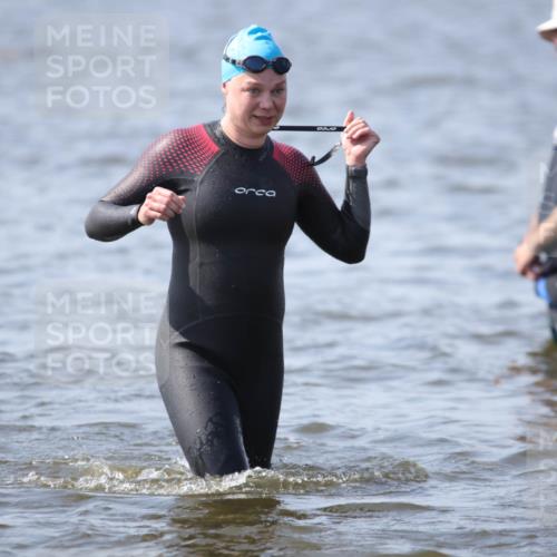 22.06.2025 - Viking Triathlon H.Heesch http://msf.ph/oto/8061956 22.06.2025 10:43:13 Schwimmen 31, 109, 110, 115, 128, 167, 186, 257, 328, 358, 483, 489 meine-sportfotos.de