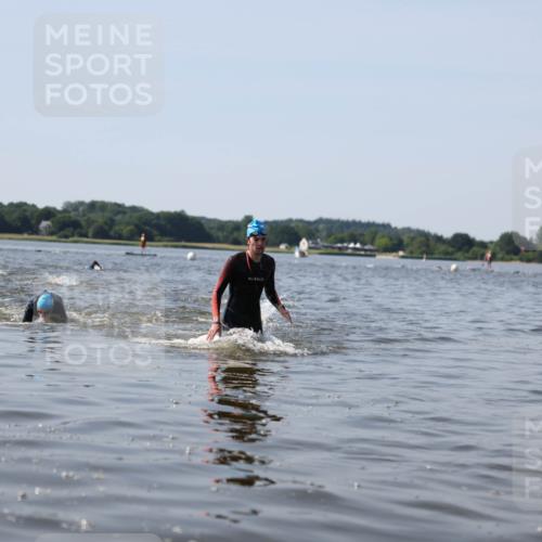 22.06.2025 - Viking Triathlon Michael Strokosch http://msf.ph/oto/8061966 22.06.2025 10:27:25 Schwimmen 272, 286, 611 meine-sportfotos.de