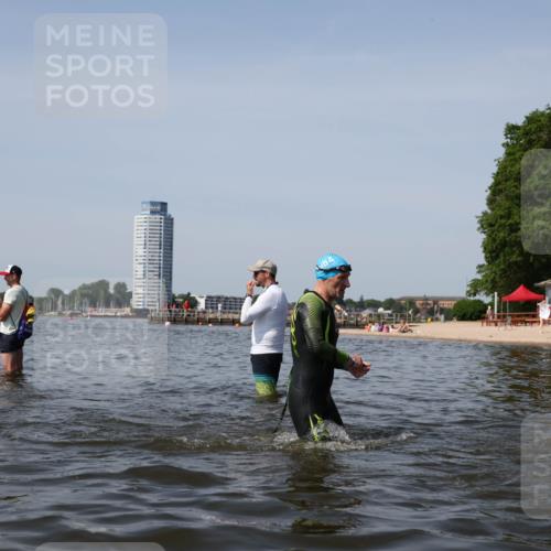 22.06.2025 - Viking Triathlon Michael Strokosch http://msf.ph/oto/8061972 22.06.2025 10:47:41 Schwimmen 23, 71, 84, 183, 261, 285, 452, 606 meine-sportfotos.de