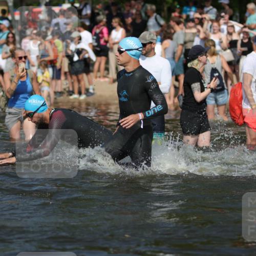 22.06.2025 - Viking Triathlon H.Heesch http://msf.ph/oto/8061973 22.06.2025 10:04:52 Schwimmen 29, 70, 72, 86, 248, 254, 281, 295, 312, 316, 394, 411, 509, 515, 527 meine-sportfotos.de