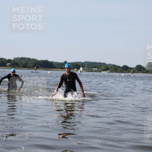 22.06.2025 - Viking Triathlon Michael Strokosch http://msf.ph/oto/8061974 22.06.2025 10:27:25 Schwimmen 272, 286, 611 meine-sportfotos.de