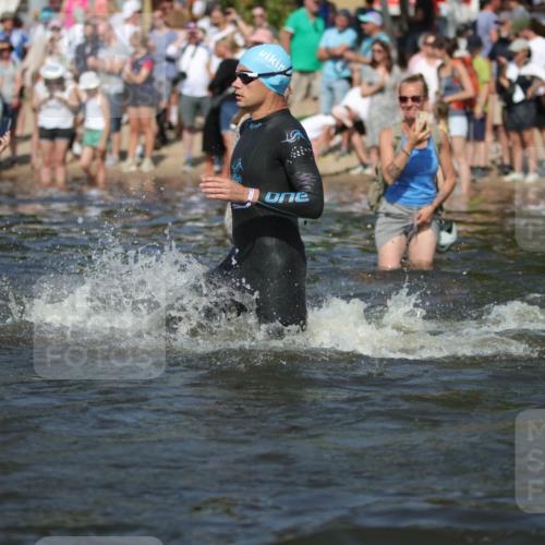 22.06.2025 - Viking Triathlon H.Heesch http://msf.ph/oto/8061993 22.06.2025 10:04:53 Schwimmen 29, 70, 72, 86, 248, 254, 281, 295, 312, 316, 362, 394, 411, 509, 515, 527 meine-sportfotos.de