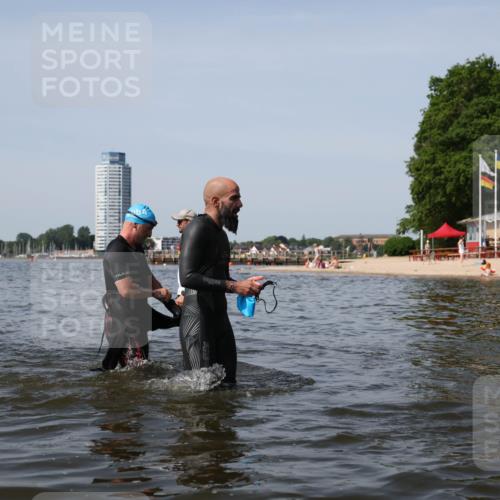 22.06.2025 - Viking Triathlon Michael Strokosch http://msf.ph/oto/8061999 22.06.2025 10:47:46 Schwimmen 71, 84, 183, 190, 223, 261, 285, 452, 606 meine-sportfotos.de