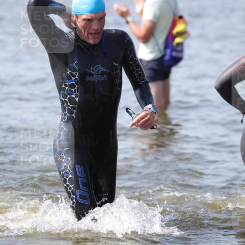 22.06.2025 - Viking Triathlon H.Heesch http://msf.ph/oto/8062014 22.06.2025 10:43:20 Schwimmen 31, 109, 110, 115, 167, 257, 328, 483, 501, 620 meine-sportfotos.de