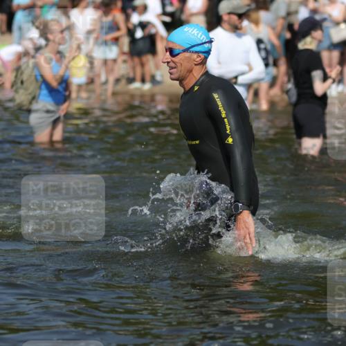 22.06.2025 - Viking Triathlon H.Heesch http://msf.ph/oto/8062016 22.06.2025 10:04:55 Schwimmen 29, 70, 72, 197, 248, 254, 295, 362, 394, 411, 416, 423, 509, 527, 620 meine-sportfotos.de