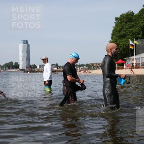 22.06.2025 - Viking Triathlon Michael Strokosch http://msf.ph/oto/8062017 22.06.2025 10:47:47 Schwimmen 71, 84, 183, 190, 223, 261, 285, 452, 606 meine-sportfotos.de