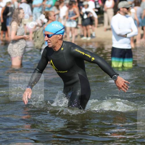22.06.2025 - Viking Triathlon H.Heesch http://msf.ph/oto/8062020 22.06.2025 10:04:56 Schwimmen 29, 70, 72, 197, 248, 254, 295, 362, 394, 411, 416, 423, 509, 527, 620 meine-sportfotos.de